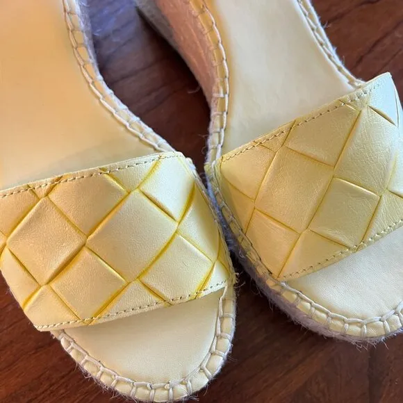 Franco Sarto Butter Yellow Basket Weave Woven Espadrille Wedge Sandals Size 8