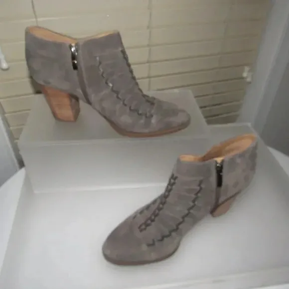 FRANCO SARTO Destine Suede Leather Ankle Booties Boots Shoes Size 8.5M