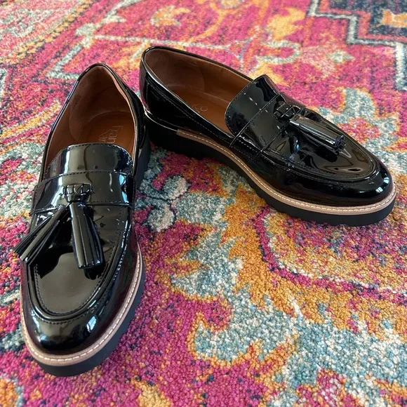 Franco Sarto | Women’s black Carolynn faux patent leather tassel toe loafers 8.5
