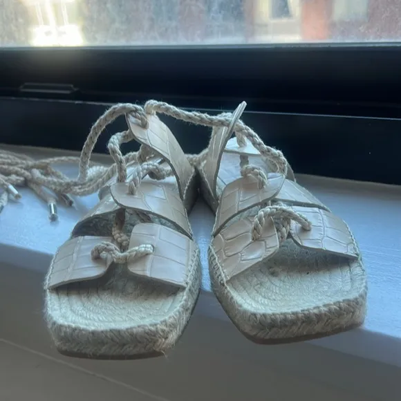 Freda Salvador EUC Sz 7 Women's Lucy Espadrille Ankle Tie Sandals
