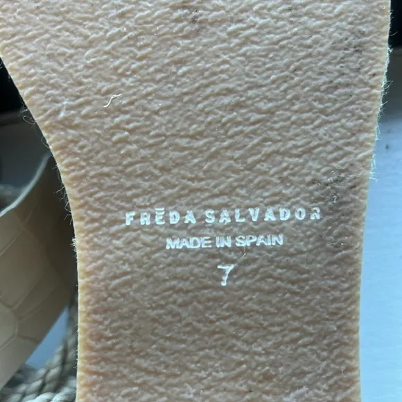 Freda Salvador EUC Sz 7 Women's Lucy Espadrille Ankle Tie Sandals