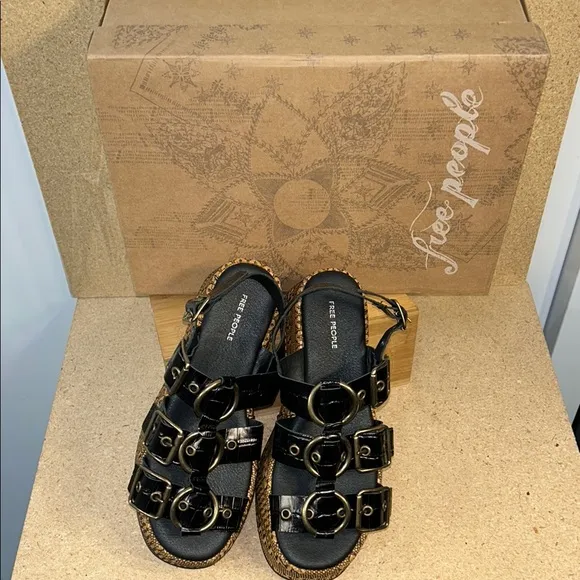 Free People Amor Stylish Black and Brown Women's Sandals (88)