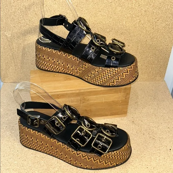 Free People Amor Stylish Black and Brown Women's Sandals (88)