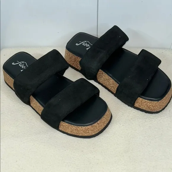 Free People Black Suede Platform Sandals (S5!