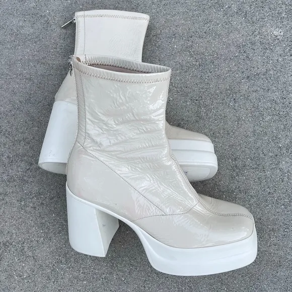 Free people double stack platform patent leather boots 39.5 Y2K retro 60s go go