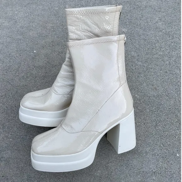 Free people double stack platform patent leather boots 39.5 Y2K retro 60s go go