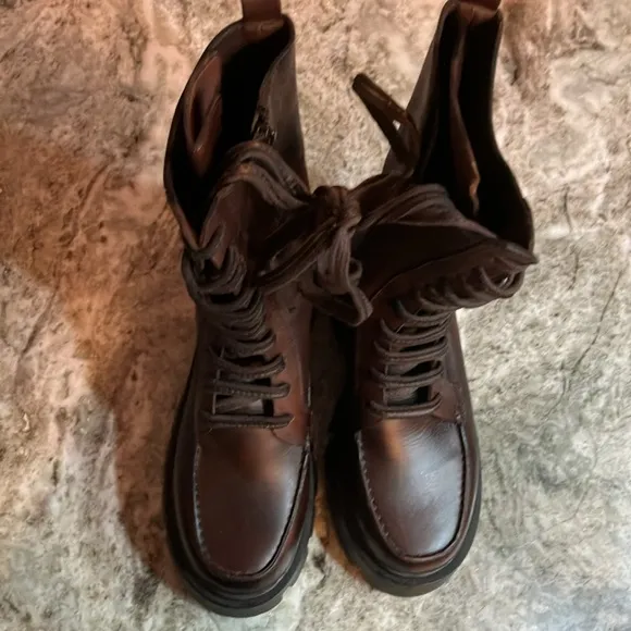 Free People Jones Lug Sole Lace Up Boots Black Cherry Size 8 NEW