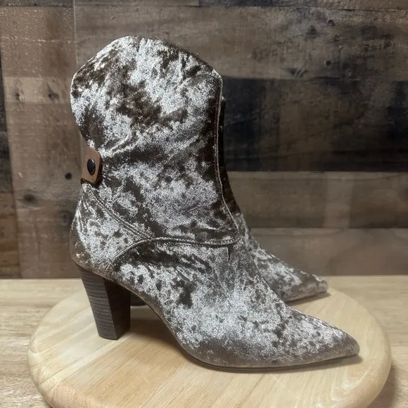 Free People Moonlight Brown/Gold Crushed Velvet Asymmetrical Boots Size 37 (6.5)