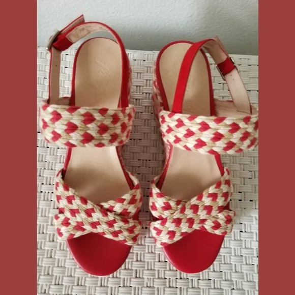 Free People NWOT Dolce Red Woven Platform Sandals Sz 8 or EU 38