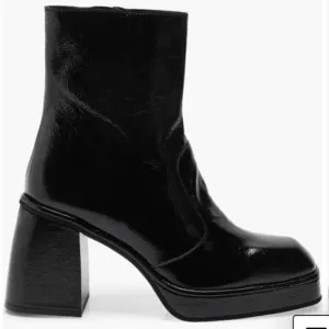 Free People Ruby Shine Platform Boots US 9.5