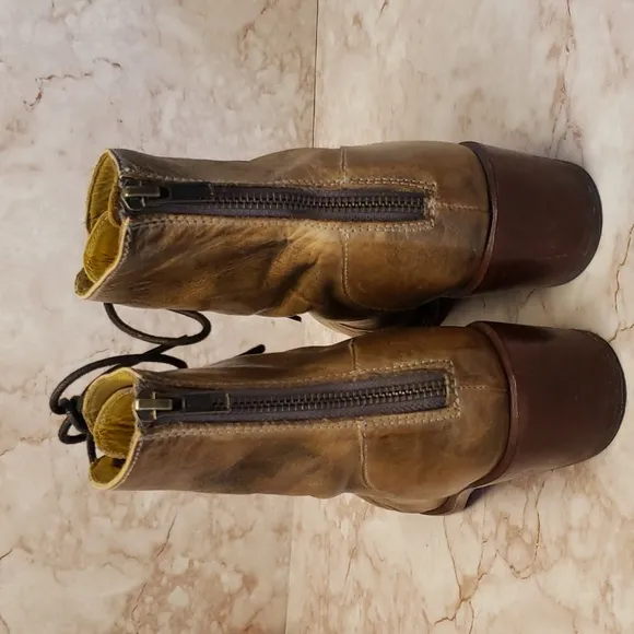 Free People tan lace up combat low heel woman boots size 37