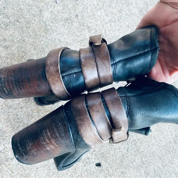 FREEBIRD | Blaze Black &amp; Brown Leather Distressed Boots Booties Cognac 7