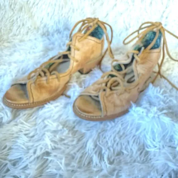 Freebird by Steven Peace Lace Up Sandal Shoe Natural Leather Women's Size 9.5