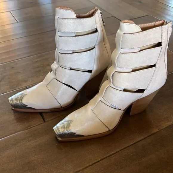 Free People Brayden Fisherman Boot White Ivory EU 40 US 10