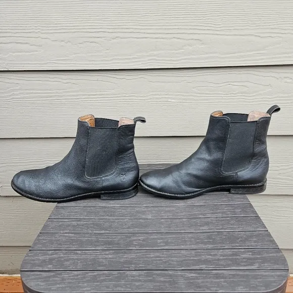 Frye Anna Chelsea Black Leather Boots Pull On Low Heel Shoes Women's Size 8