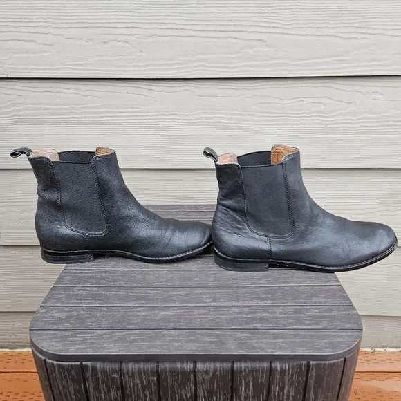 Frye Anna Chelsea Black Leather Boots Pull On Low Heel Shoes Women's Size 8