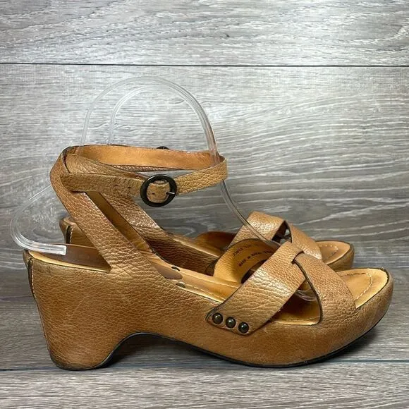 Frye Boots American Original Tan Leather Women’s Sz 9.5B Wrap Around Strap Heels