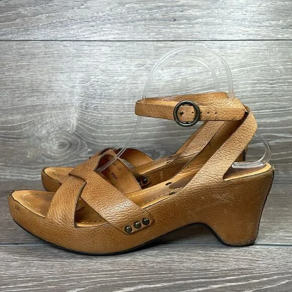 Frye Boots American Original Tan Leather Women’s Sz 9.5B Wrap Around Strap Heels