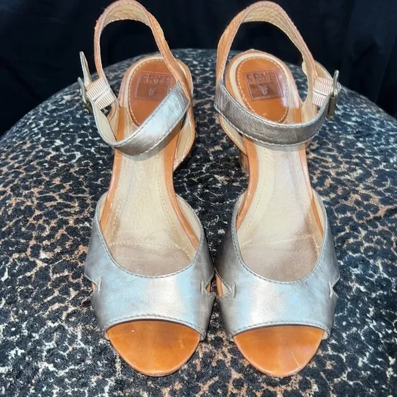 FRYE chunky heel shoes. Skyler seam. Size 7 1/2
