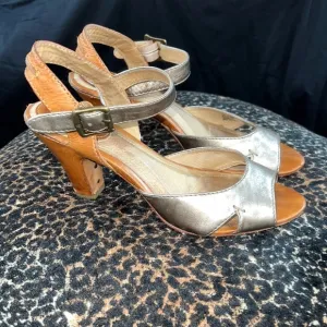 FRYE chunky heel shoes. Skyler seam. Size 7 1/2