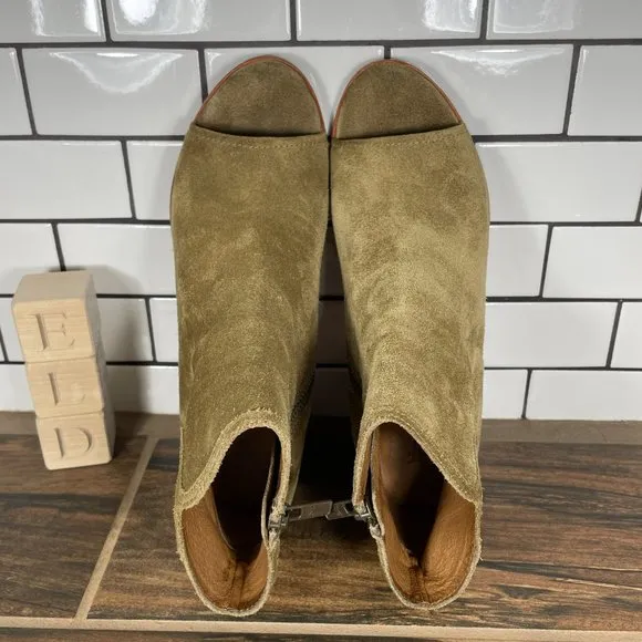 Frye Danica Women's Size 8.5 Shoes Sand Italian Suede Peep Toe Zip Booties