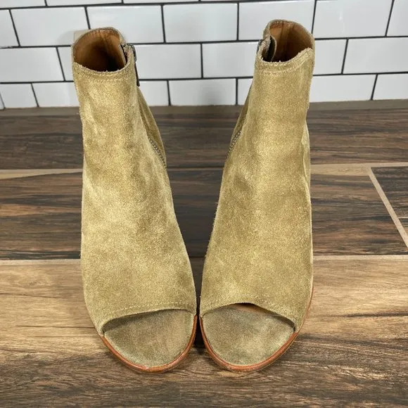 Frye Danica Women's Size 8.5 Shoes Sand Italian Suede Peep Toe Zip Booties