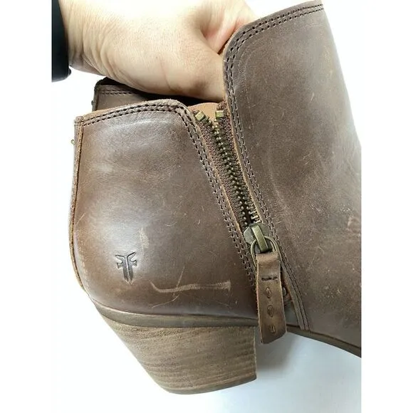 Frye Judith Zip Ankle Booties Womens Size 8.5M Wheat Brown Leather Western Shoes
