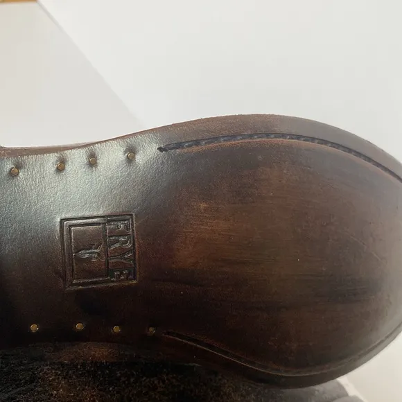 Frye Mellisa Tall Distressed Riding Boots size 9 great condition