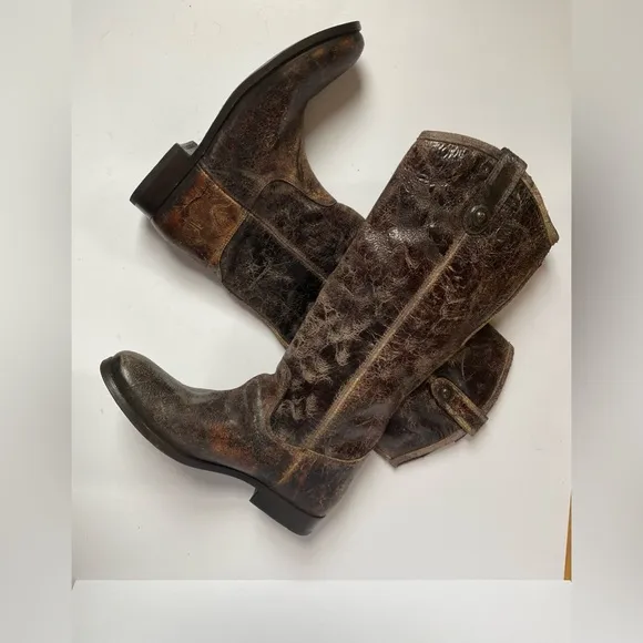 Frye Mellisa Tall Distressed Riding Boots size 9 great condition