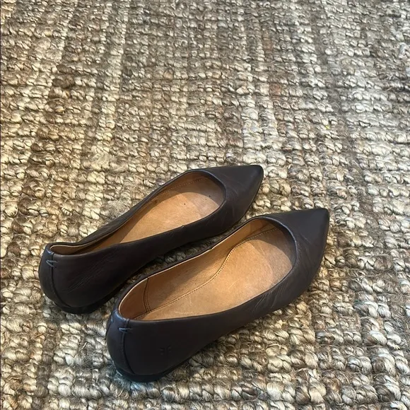 Frye Sienna Ballet Flats Leather Womens Shoes Pointy Toe Size 8