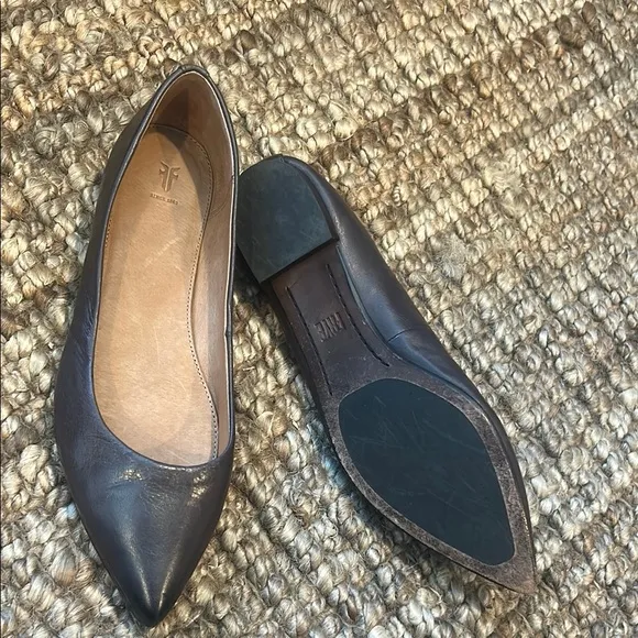 Frye Sienna Ballet Flats Leather Womens Shoes Pointy Toe Size 8