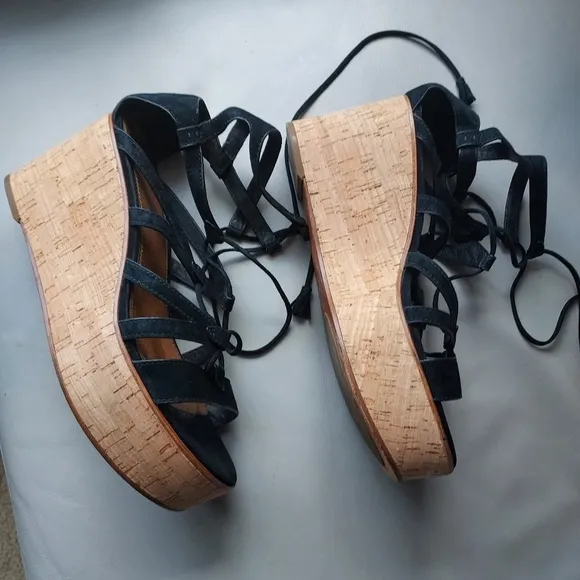 Frye suede gladiator platform sandals Sz-11