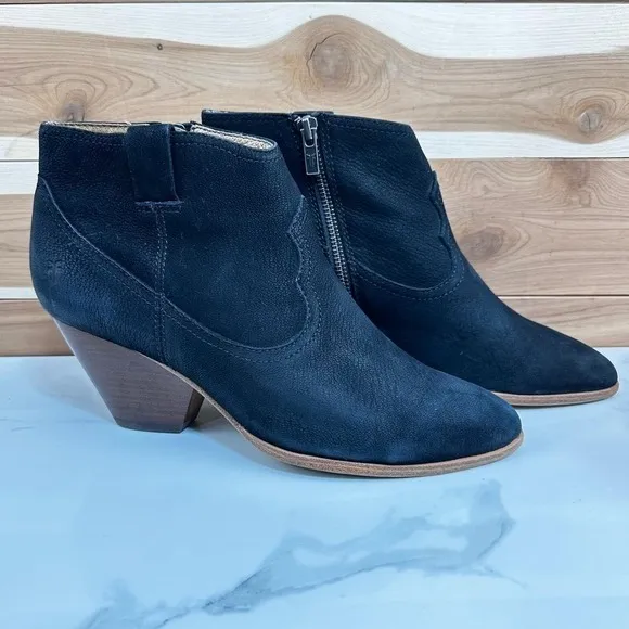 FRYE Women's Reina Black Suede Leather Bootie Side Zipper Stacked Heels sz 8.5 M