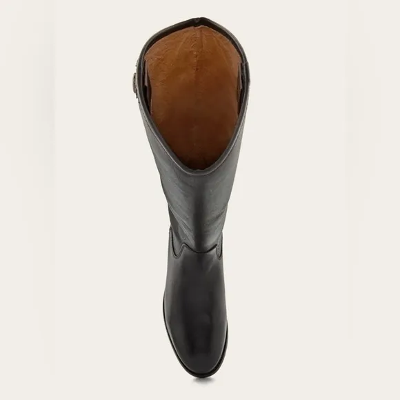 FRYEMELISSA BUTTON 2 BOOTS size 8.5