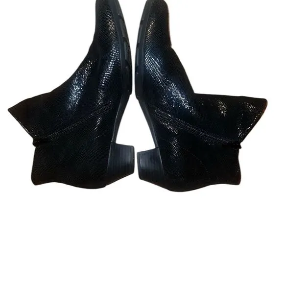 Gabor Black Leather Black Ankle Boots with Low Heel  Size 9