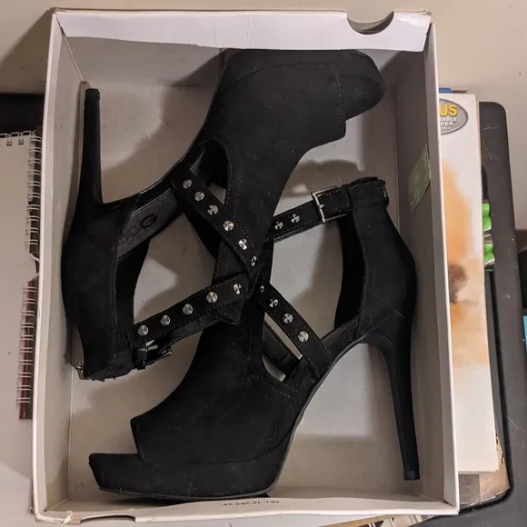 GBG Guess Los Angeles Black Studded Jasin Almond Open Toe Stiletto Sandals Heels