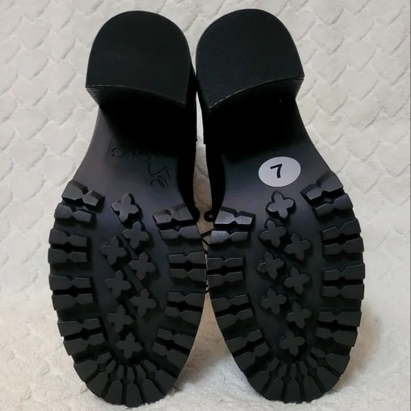 🍃⚘️GBG Los Angeles Guess Combat Boots