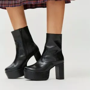 GBLevi Tate Leather Platform Mid Boots