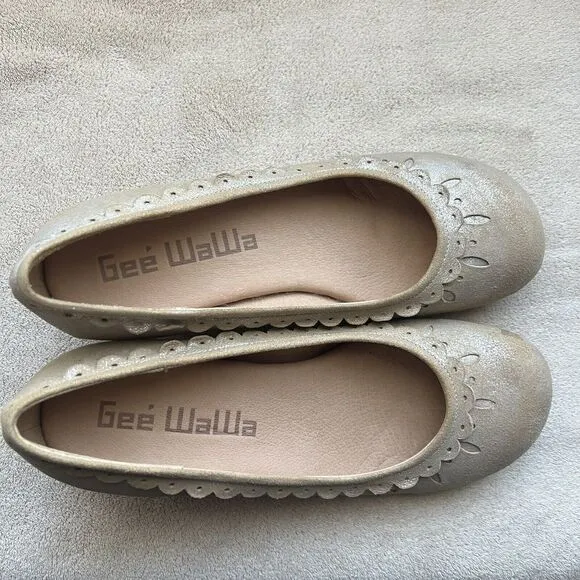 Geé WaWa Metallic Silver Tan Leather Block Kitten Heels Scalloped Edge Women 7.5