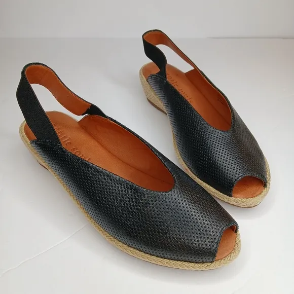 Gentle Souls By Kenneth Cole Luci Leather Peep Toe Sling Back Shoes Size 7.5