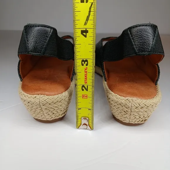 Gentle Souls By Kenneth Cole Luci Leather Peep Toe Sling Back Shoes Size 7.5