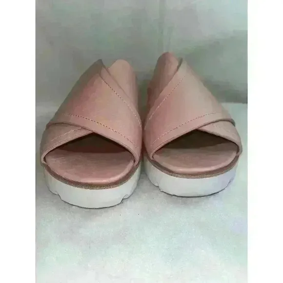 Gentle Souls by Kenneth Cole Women's Pink Lavern X-Band Platform Sandals Sz 9