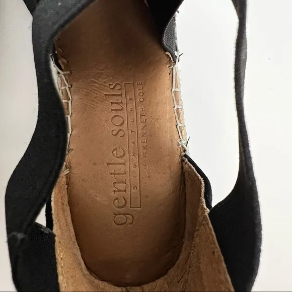 GENTLE SOULS Suede Colleen Cross Elastic Sandals