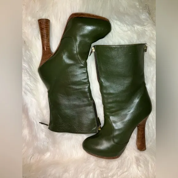 Georgina Goodman ladies green pirate-style platform calf boots NWOT