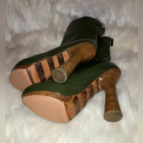 Georgina Goodman ladies green pirate-style platform calf boots NWOT