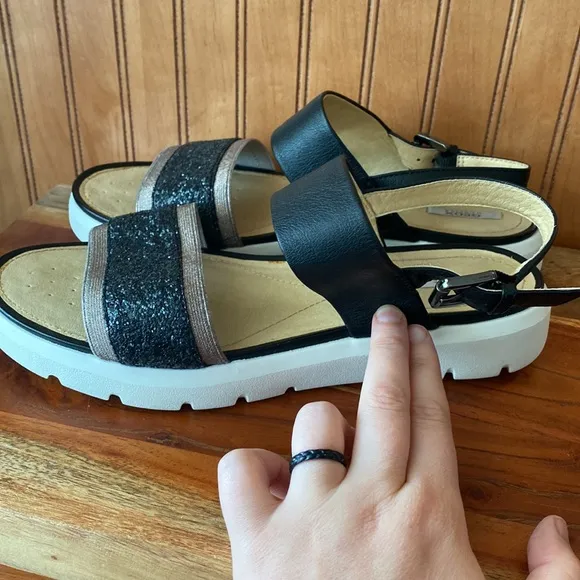 Geox respira strappy platform white sidewalk leather glitter sandals. Sz 39