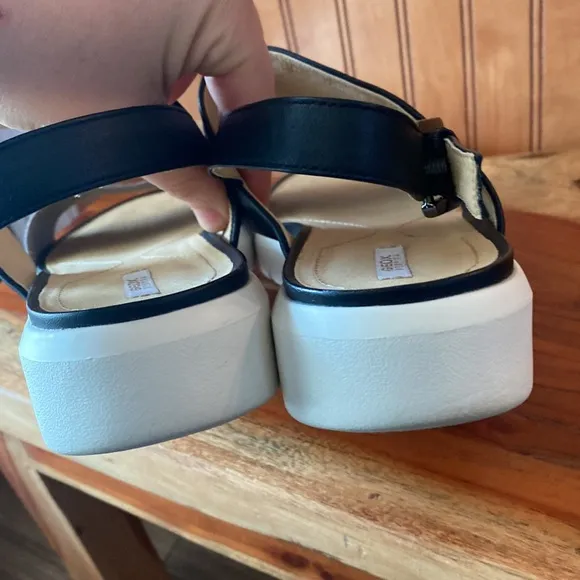 Geox respira strappy platform white sidewalk leather glitter sandals. Sz 39