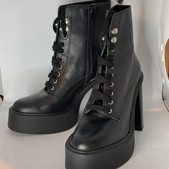 Gianni bini black leather combat boot platform 9 New