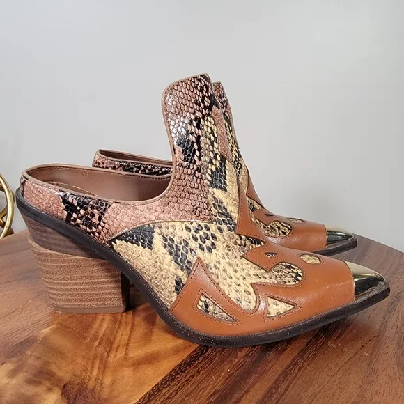 Gianni Bini Leather Western Mules Snakeskin Patterned Size 8 Cowboy Pointed Toe