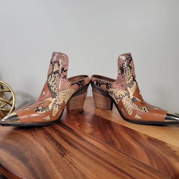 Gianni Bini Leather Western Mules Snakeskin Patterned Size 8 Cowboy Pointed Toe